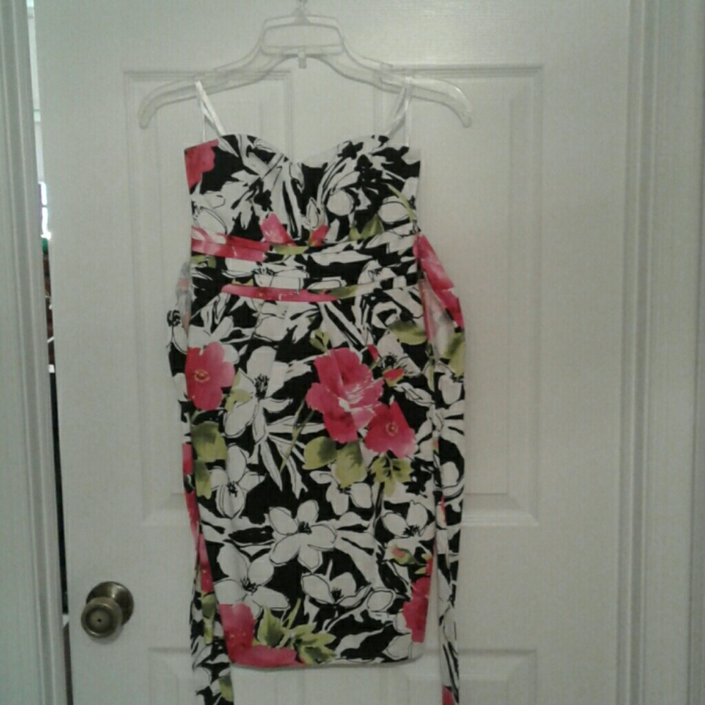 Strapless dress